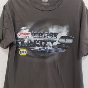 Hendricks Motorsports Chase Elliot Mens shirt size L